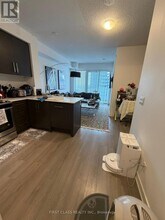 5180 Yonge St in Toronto, ON - Building Photo - Building Photo