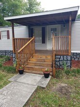 7310 Pineview Dr in Gautier, MS - Building Photo - Building Photo