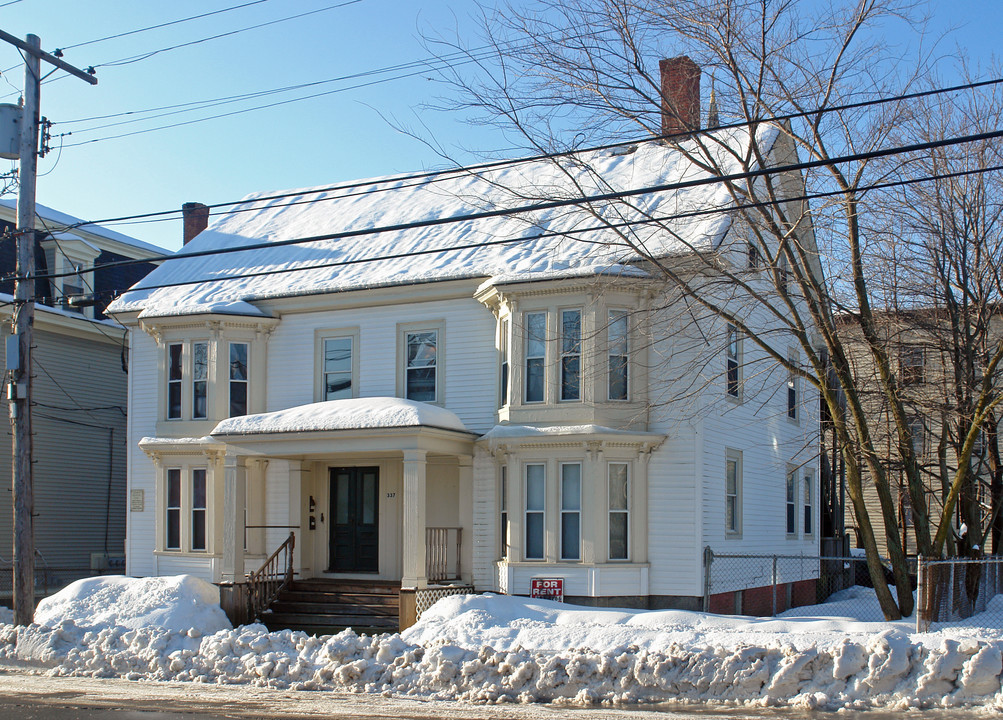 337 Main St in Biddeford, ME - Foto de edificio