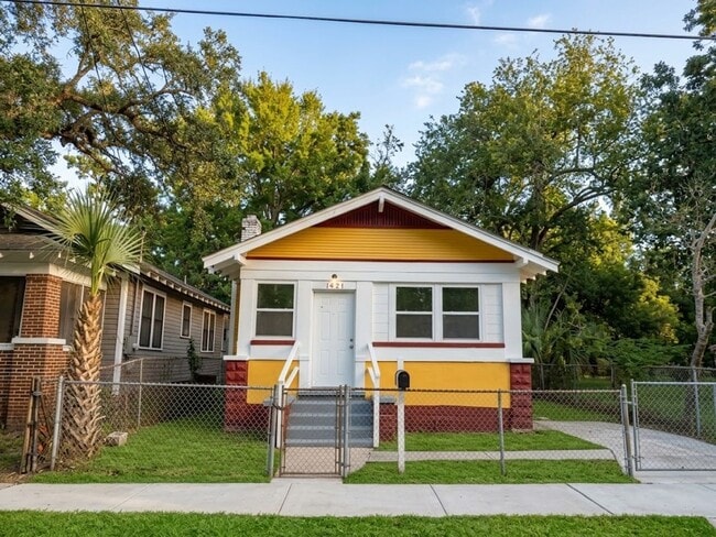 property at 1427 8th St W