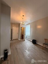 53 Hassart St in New Brunswick, NJ - Building Photo - Building Photo