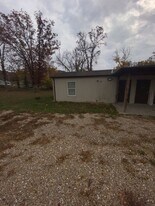 22474-224D2 Restful Ln in Waynesville, MO - Building Photo