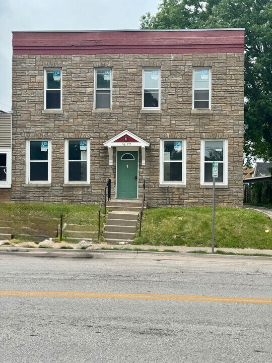 1622 Washington St, Unit 1 in Davenport, IA - Building Photo