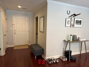 3201 Lenox Rd NE, Unit 2 in Atlanta, GA - Building Photo - Building Photo