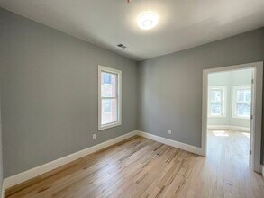 7 Waumbeck St in Boston, MA - Building Photo - Building Photo