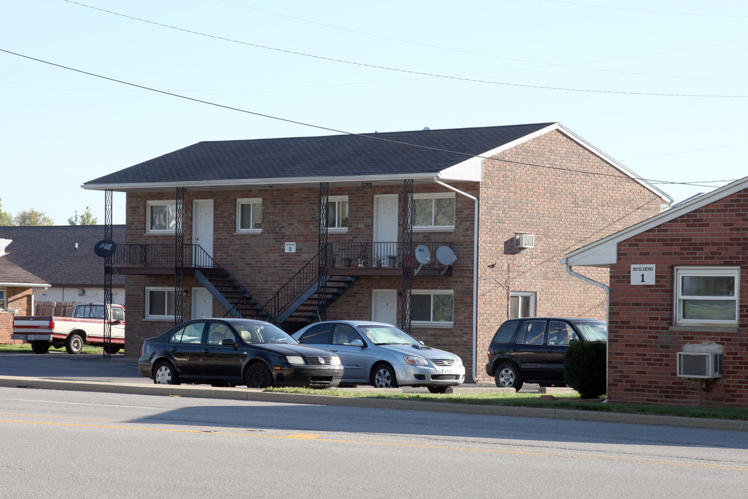 Curry Pike Apartments in Bloomington, IN - Building Photo