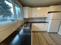 2573-2135 135 Ave NW in Edmonton, AB - Building Photo - Building Photo