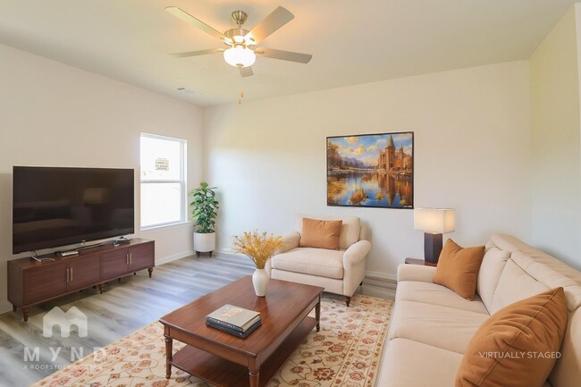 137 Avondale Blvd SE