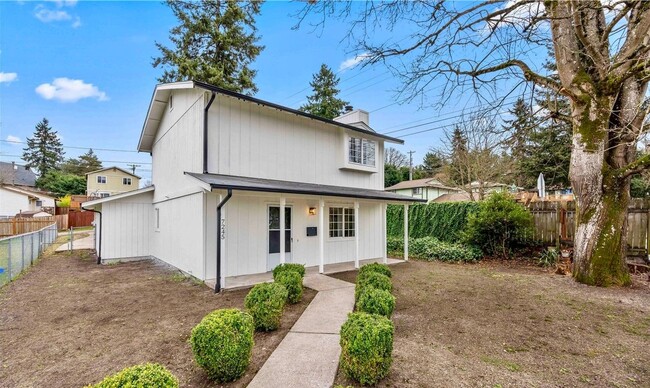 7245 S Prospect St in Tacoma, WA - Building Photo - Building Photo