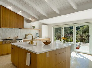 1057 Monte Dr in Santa Barbara, CA - Building Photo - Building Photo