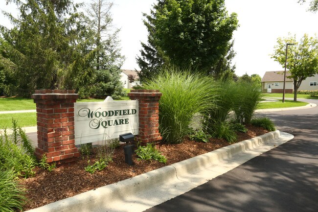 Woodfield Square Condominiums in Brighton, MI - Building Photo - Building Photo