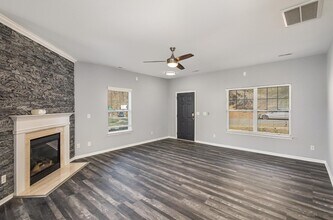 7025 Centerline Dr in Charlotte, NC - Building Photo - Building Photo