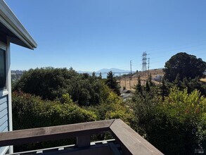310 Spyglass Pkwy in Vallejo, CA - Building Photo - Building Photo