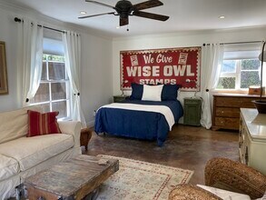 5744 Calhoun Ave in Van Nuys, CA - Building Photo - Building Photo