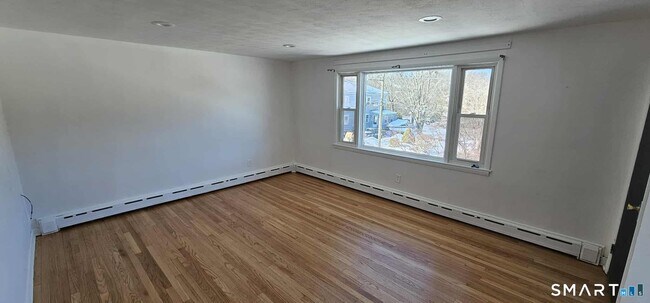 53 Martone St in Waterbury, CT - Building Photo - Building Photo