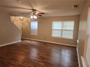 229 Osmanthus Way in Canton, GA - Building Photo - Building Photo