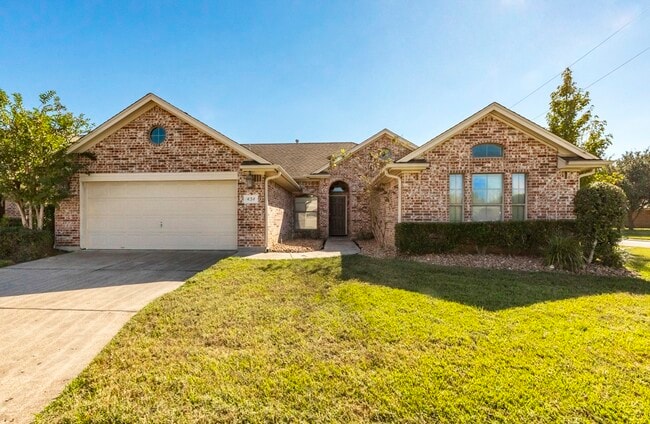 property at 434 Harbor Oaks Dr