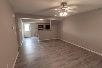 4001 Snowy Owl Dr in Columbia, MO - Building Photo - Building Photo