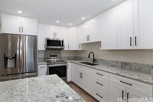 46-063-63 Emepela Pl in Kaneohe, HI - Building Photo