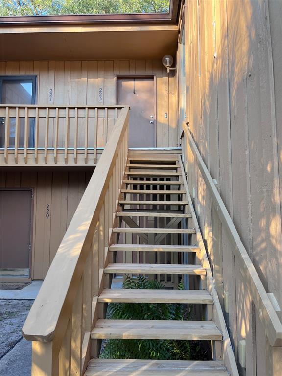 223 Crown Oaks Way in Longwood, FL - Building Photo - Building Photo