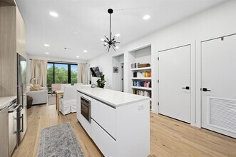 2209 S 1st St in Austin, TX - Building Photo - Building Photo