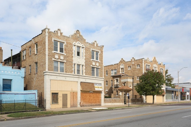 3333 Union Blvd
