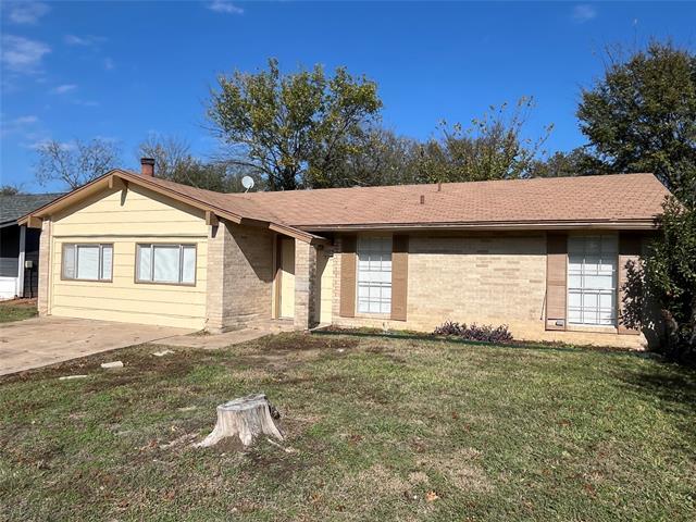 13229 Valley Forge Cir in Balch Springs, TX - Building Photo - Building Photo