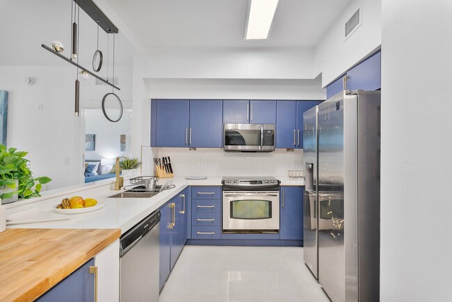804 E Windward Way in Lantana, FL - Building Photo - Building Photo