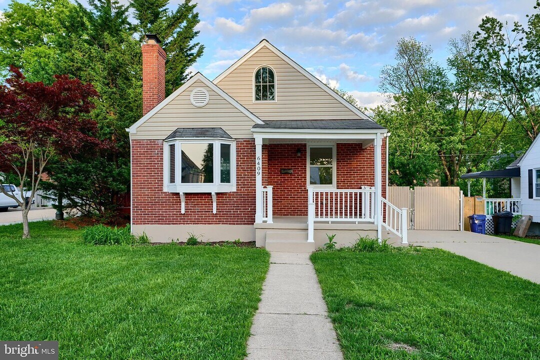 6409 Eastern Pkwy in Baltimore, MD - Building Photo