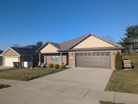 651 Four Winds Dr in Richmond, KY - Building Photo