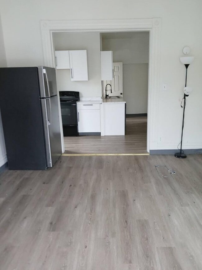 809 River St in Troy, NY - Building Photo - Building Photo