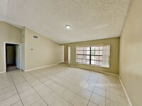 5209 Spice Dr in Palm Beach Gardens, FL - Building Photo - Building Photo