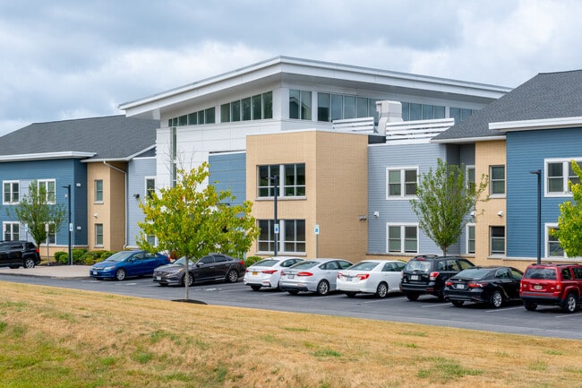 Rochester View Apartments in Henrietta, NY - Building Photo - Building Photo
