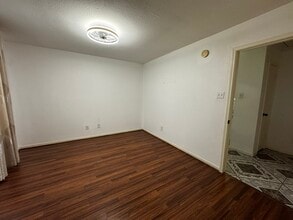 9730 Linares Dr in Houston, TX - Building Photo - Building Photo