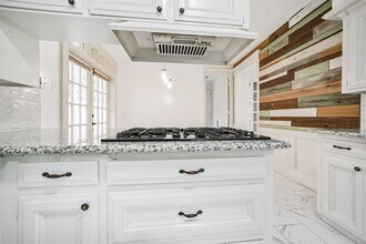 15738 Fleetwood Oaks Dr in Houston, TX - Building Photo - Building Photo
