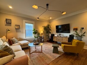 1040 Allene Ave SW in Atlanta, GA - Foto de edificio - Building Photo