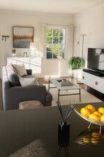 1252 Devon Ave, Unit 1252 Half in Los Angeles, CA - Building Photo - Building Photo