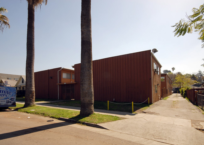 Three Palms Apartments in Los Angeles, CA - Building Photo - Building Photo