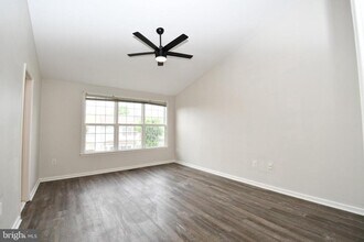 6216 Roudsby Ln in Alexandria, VA - Building Photo - Building Photo