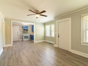 11 Beck Ave in Greenville, SC - Building Photo - Building Photo
