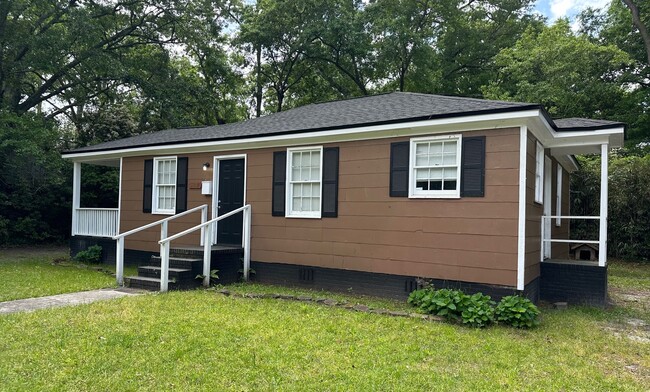 property at 2309 Lorraine Dr