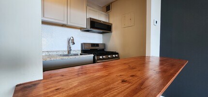 2500 N Van Dorn St, Unit 1619 in Alexandria, VA - Building Photo - Building Photo