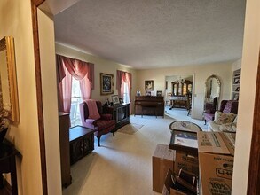 1876 S Mt Juliet Rd in Mount Juliet, TN - Foto de edificio - Building Photo