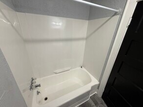 6921 Urner Ave, Unit 3 in Braddock Heights, MD - Building Photo - Building Photo