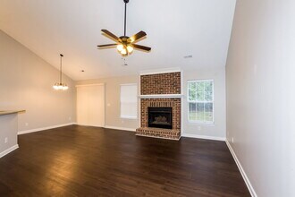 13113 Peacock Ln in Charlotte, NC - Building Photo - Building Photo