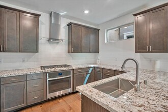 10466 Oboe Way in Elk Grove, CA - Building Photo - Building Photo