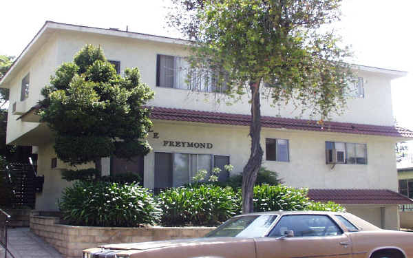7238 Whittier Ave in Whittier, CA - Foto de edificio