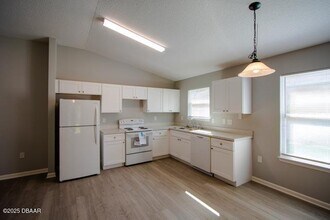 6 Ponderosa Ln in Palm Coast, FL - Building Photo - Building Photo