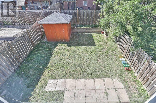 852 Taggart Crescent in Oshawa, ON - Building Photo - Building Photo