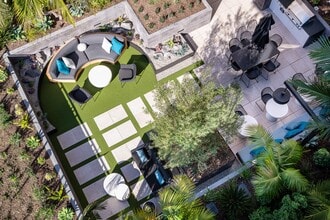 Apollo South Bay in Gardena, CA - Foto de edificio - Building Photo